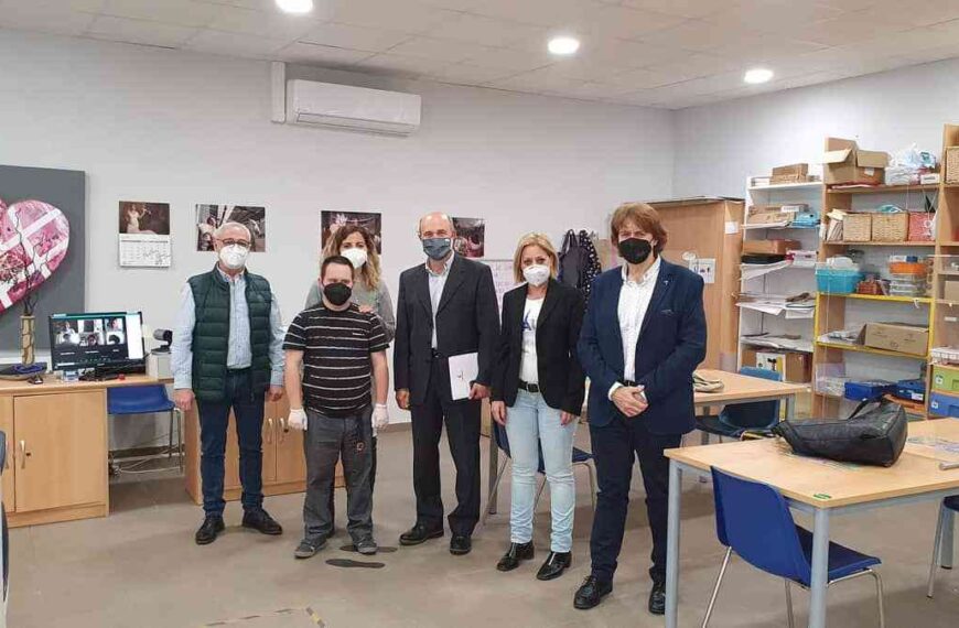 Gracias a un plan de empleo del Gobierno regional, Down Caminar puede contratar técnicos para dar un mejor servicio a sus asociados