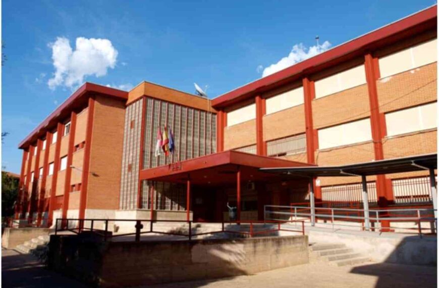 Abierta admisión de la Escuela Oficial de Idiomas de Puertollano hasta el 26 de mayo