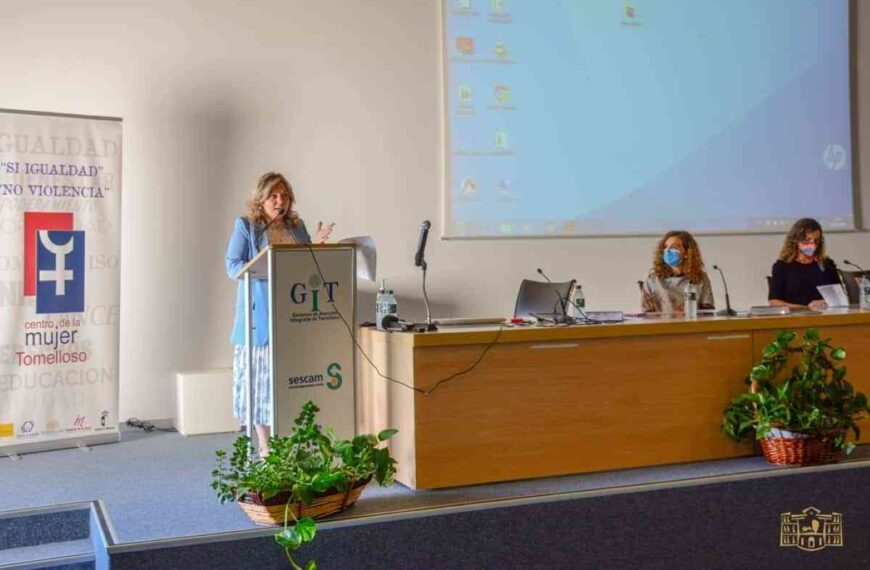 Jornada en torno a la “Evolución cronológica de enfermedades de la mujer” en Tomelloso