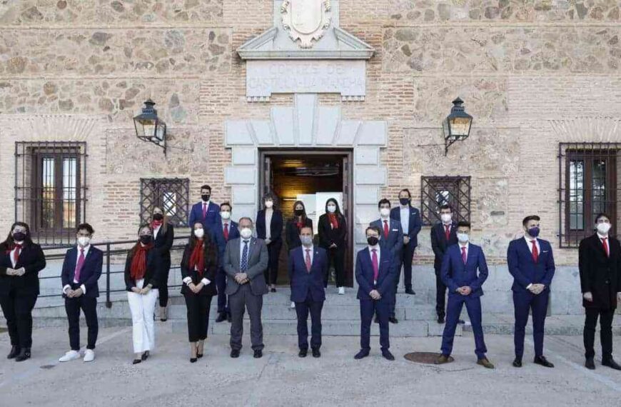 Bellido inaugura la final de la Liga de Debate Universitario de la UCLM