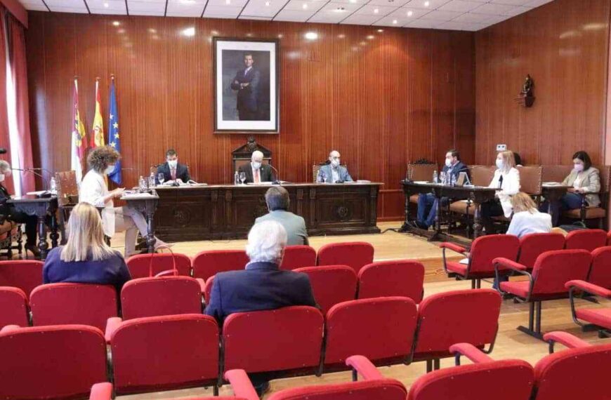 Un plan de empleo municipal pionero en Manzanares facilitará contratación de jóvenes desempleados