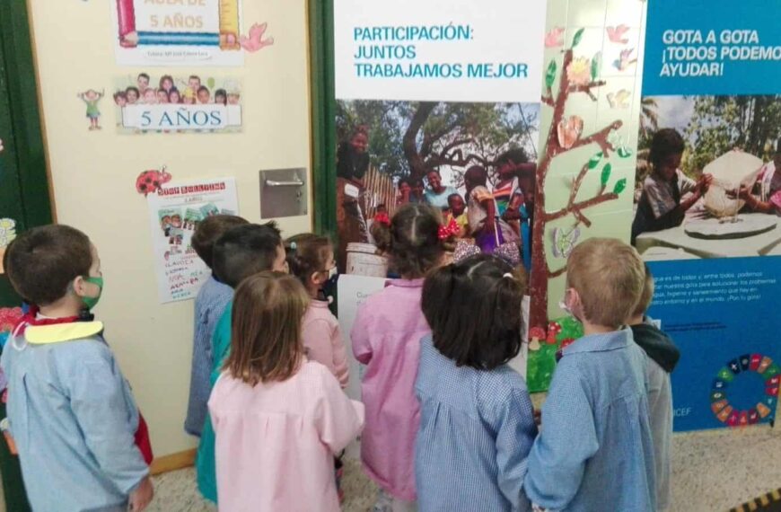 Día del niño y carrera del agua con UNICEF, en el colegio Cervantes de Santa cruz de Mudela