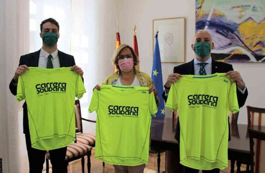 La delegada de la Junta de Comunidades anima a los ciudadrealeños a sumarse a la carrera solidaria organizada por la Fundación Eurocaja Rural