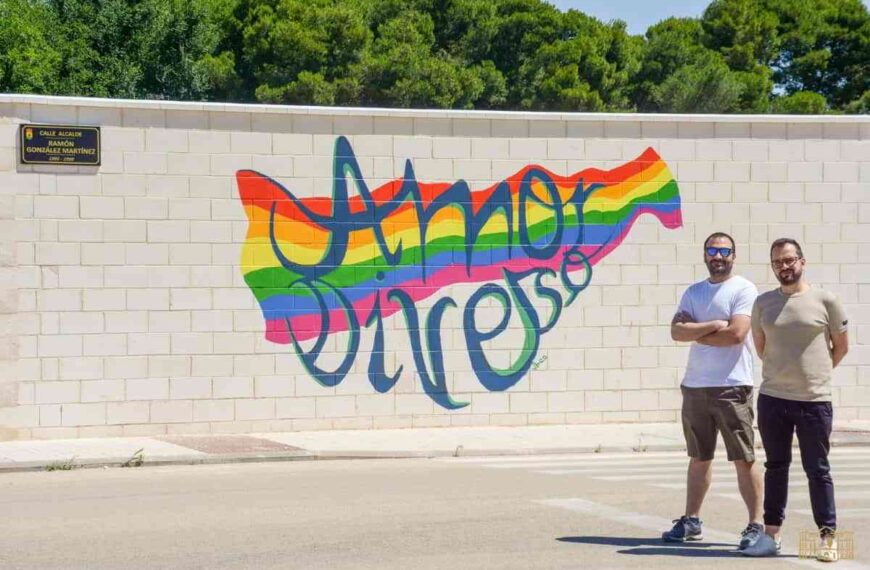 Un mural reivindica la diversidad en el Día del Orgullo en Tomelloso