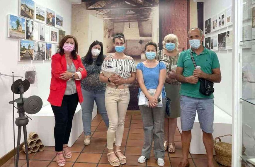 La concejala Noelia Serrano se reúne con los gerentes de los alojamientos rurales de Argamasilla de Alba