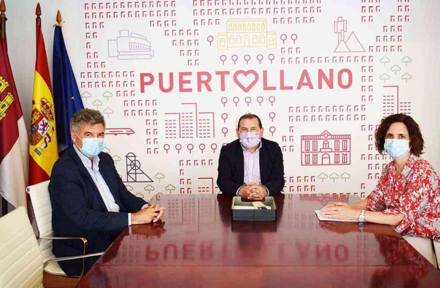 Alcalde de Puertollano se reúne con directora del Complejo Industrial de Repsol