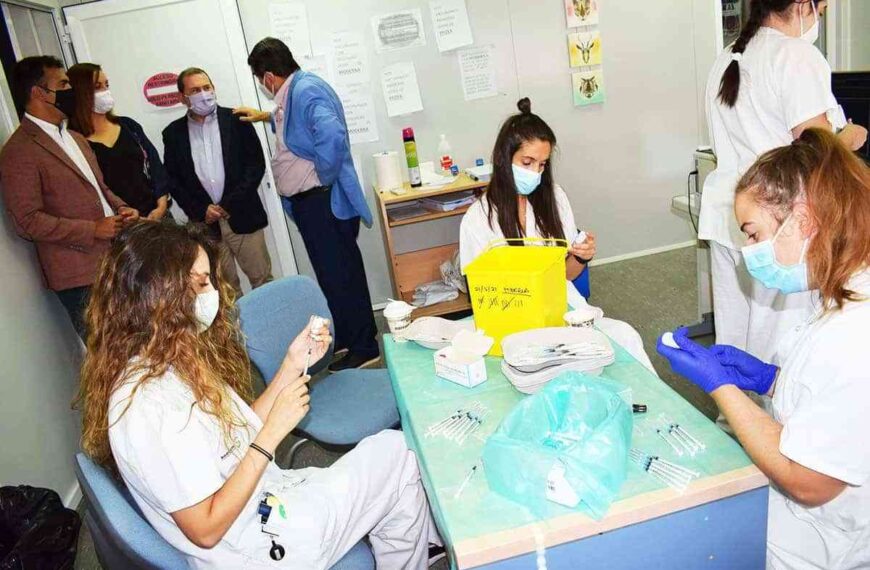 La vacunación avanza en Puertollano con una media de 4.000 dosis semanales