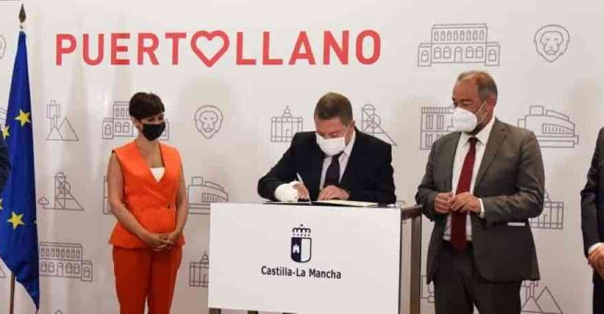 Con la firma de dos protocolos, la UCLM afianza su presencia en Puertollano