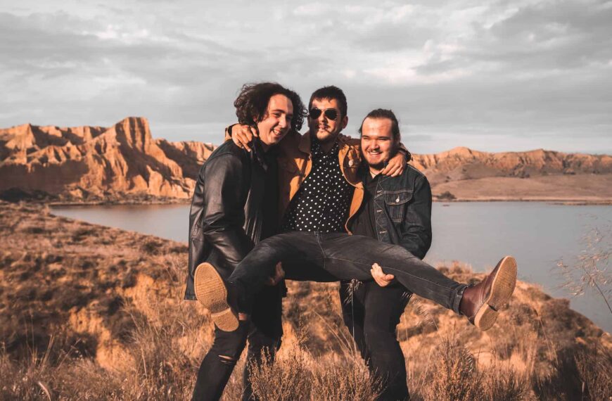 Pedro Corrales abre el telón de su primer disco con el tema “Estaba escrito”