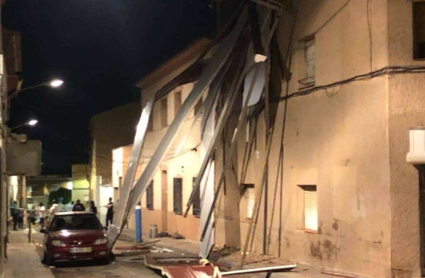 Impresionante tormenta provocó numerosas desperfectos en calles y parques en Alcázar de San Juan