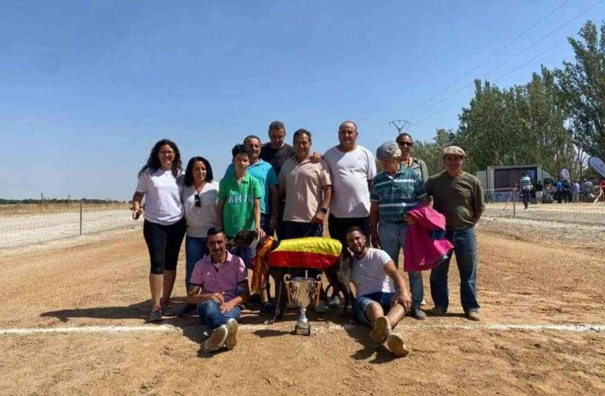 El galgo villarrubiero “Tímido”, de Nacho Palomino, campeón nacional en el 34º Campeonato de España en recta de nacionales