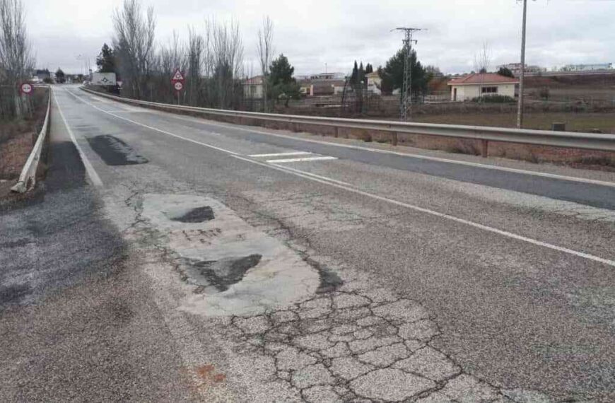 El Gobierno regional invierte 1.530.000 euros en mejoras para la carretera entre La Solana y Villanueva de los Infantes