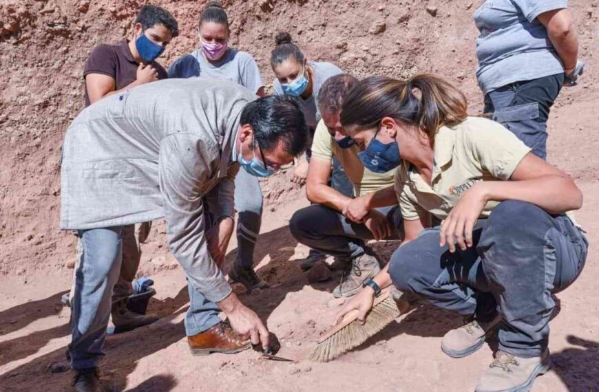 José Manuel Caballero visitó las excavaciones arqueológicas en la Cuesta del Pozarrón de Alhambra