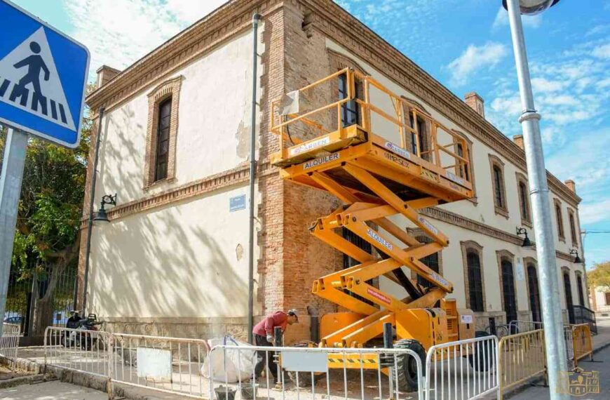 16.000 € para mejorar las cubiertas de la casa del pintor Francisco Carretero y de la estación de ferrocarril de Tomelloso