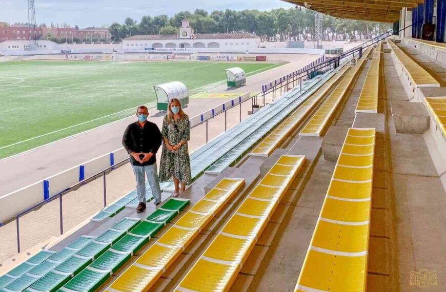 Completados los asientos en todo el graderío principal del Paco Gálvez de Tomelloso