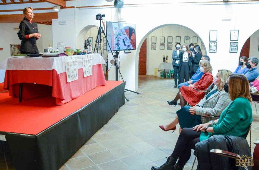 El Día del Enoturismo se celebró en Tomelloso con una demostración culinaria en Posada de los Portales