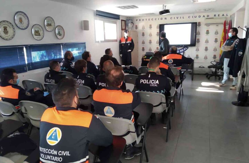 Formación homolagada para el uso de DESA de Protección Civil de Ciudad Real