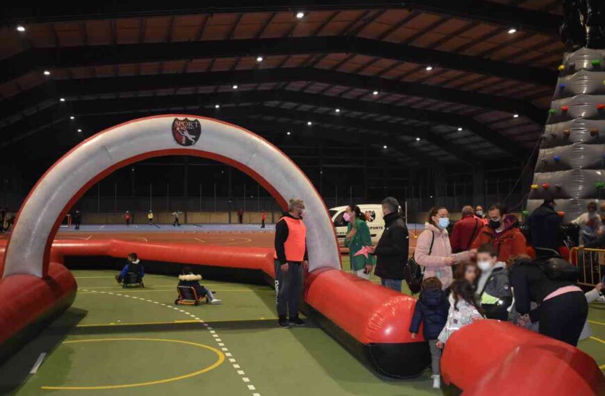 La alcaldesa de Ciudad Real, Eva María Masías Avis, ha visitado hoy “Jugarama 2021”