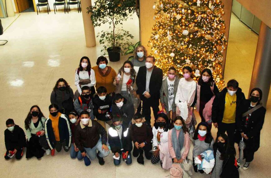 Alumnos del colegio San José visitaron el ayuntamiento de Puertollano y fueron atendidos por el alcalde