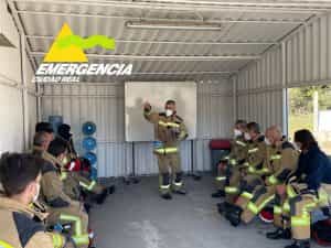 60 bomberos de la provincia perfeccionan sus capacidades en incendios industriales y en presencia de alcoholes