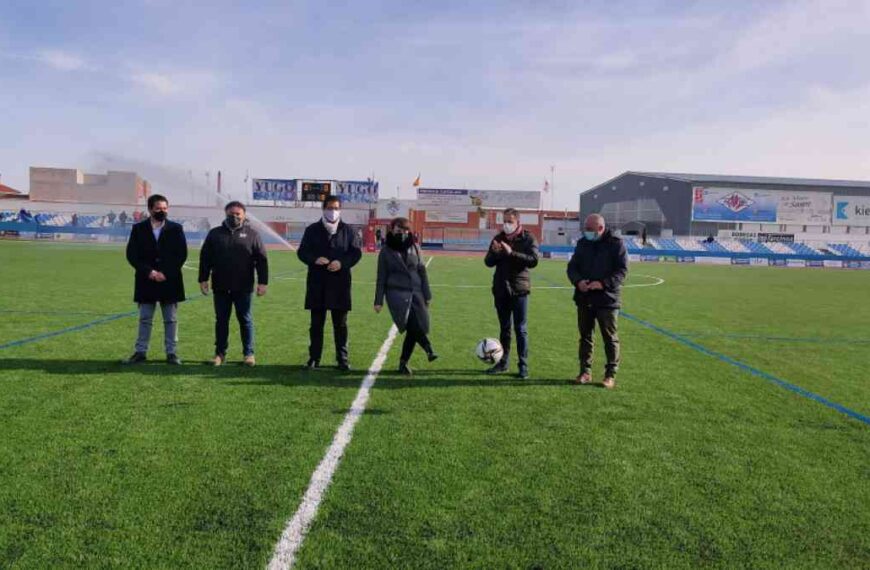 Inaugurada ayer la última actuación acometida en el Paquito Jiménez de Socuéllamos por el presidente de la Diputación