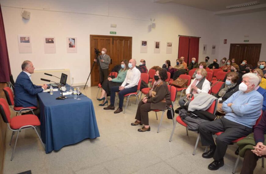 ‘El general Aguilera’ cerró el ciclo de conferencias organizadas por Los Académicos de la Argamasilla