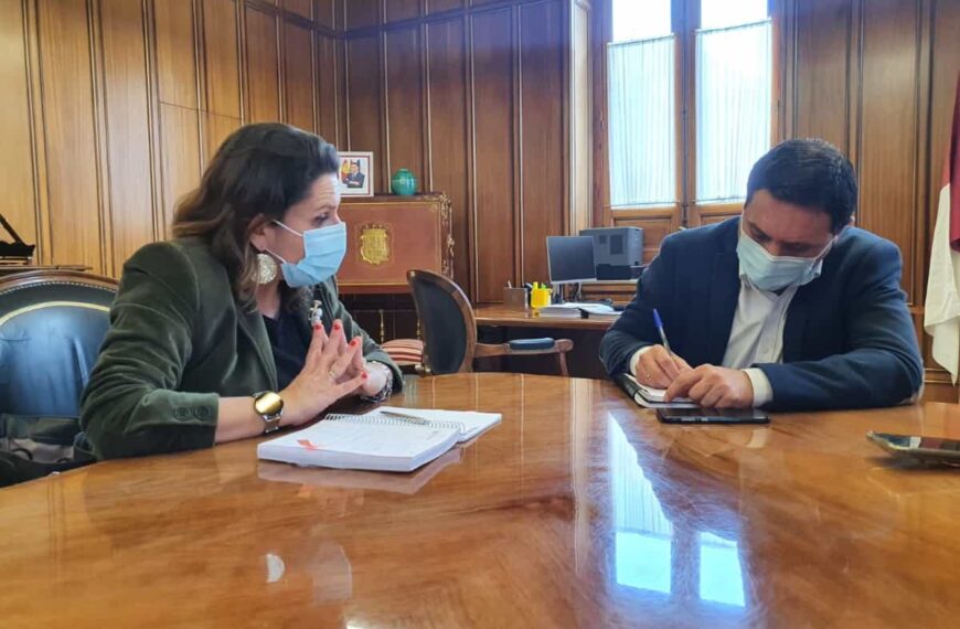 6.000 familias conquenses que se dedican al cultivo del ajo morado reciben apoyo de la Diputación