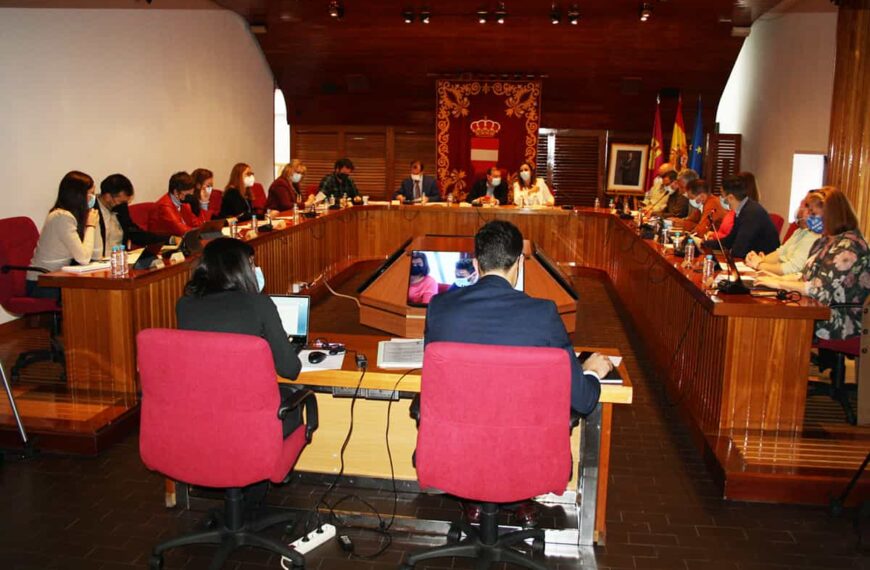 Ratificada la actualización de las ordenanzas de terrazas y plusvalías por el ayuntamiento de Puertollano