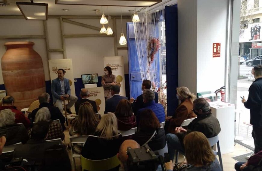 Herencia presentó Quhesalia en la Oficina de Promoción Turística de Castilla-La Mancha en Madrid