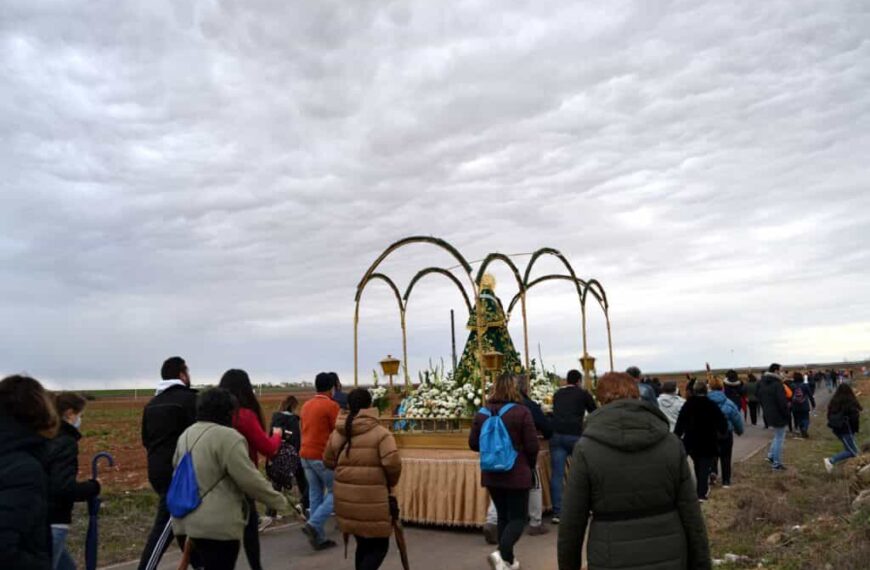 Mucha gente se dio cita en los actos religiosos y hatos de la Romería en honor a la Virgen de Oreto y Zuqueca de Granátula de Calatrava