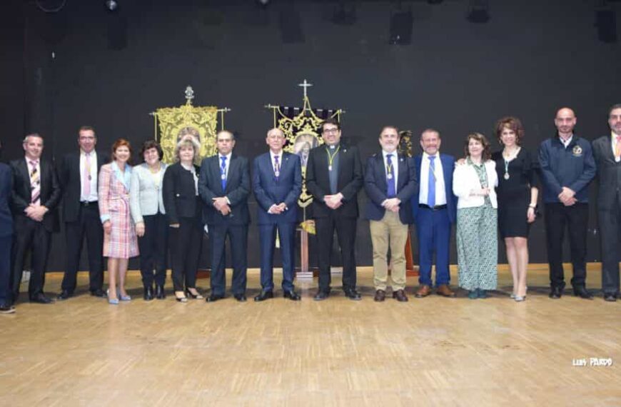 José Luis Villanueva, alcalde de Aldea del Rey: “Vivamos con pasión estos días tan bonitos, tan entrañables y tan familiares”.