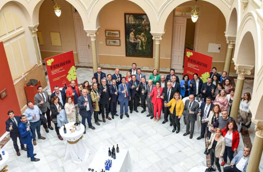 Firman protocolo que concreta el apoyo del gobierno de CLM a FENAVIN 2022