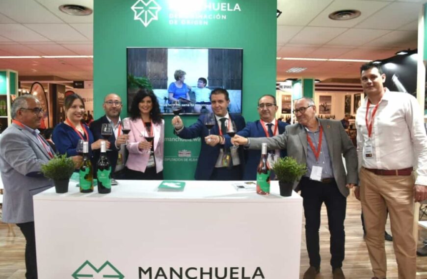 Asociaciones de las Rutas del Vino de La Manchuela, Almansa, La Mancha y Jumilla recibirán apoyo económico de la Diputación de Albacete