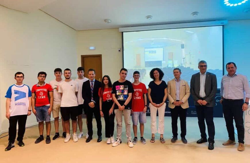 El Gobierno regional destaca que las ayudas a los ganadores en las Olimpiadas regionales buscan favorecer la excelencia académica