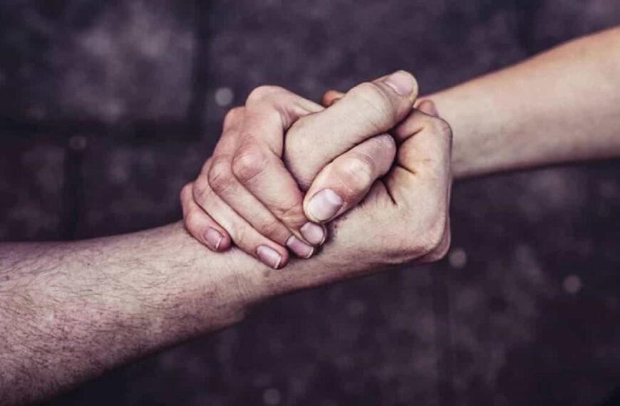 El 024, un teléfono para prevenir el suicidio, empieza a funcionar este martes