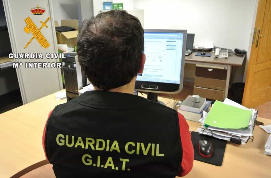 Sorprenden a un aspirante utilizando un kit de espía en el examen teórico del carné de conducir en Tomelloso