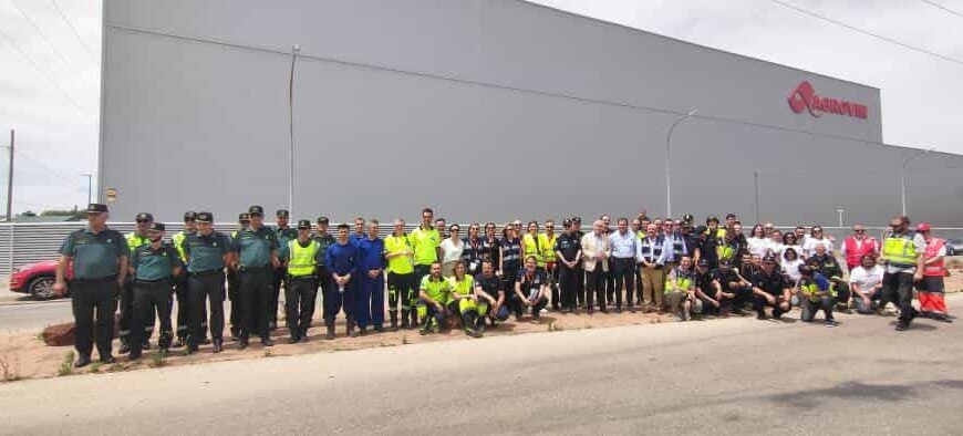 Un total de 50 efectivos han participado en el simulacro del Plan de Emergencia Exterior de la empresa Productos Agrovin en Alcázar de San Juan