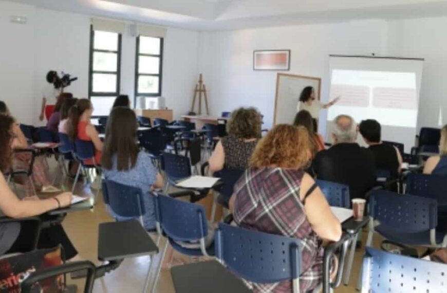 2 sesiones sobre el abordaje de la violencia de género en la adolescencia en el centro social del Nuevo Manzanares