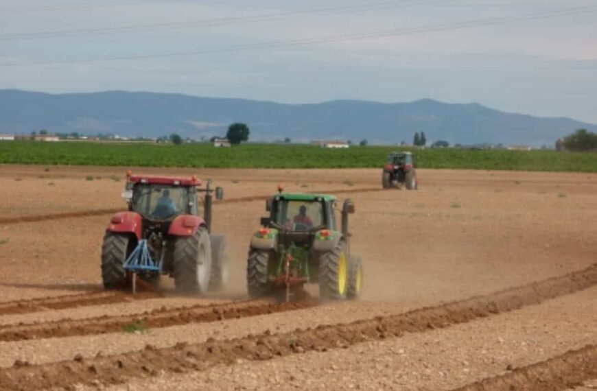 IX Concurso Nacional de Arada con Tractor convocado por FERCAM será  el domingo 26 de junio en Manzanares