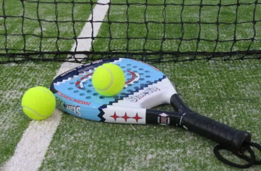 Escuela de Verano de Pádel 2022 durante julio y agosto en el Estadio Municipal de Deportes de Miguelturra