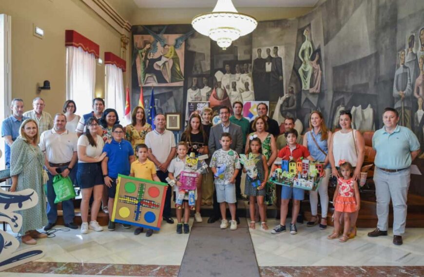 Entregan premios a los  escolares ganadores del concurso del Consorcio de Residuos Sólidos Urbanos