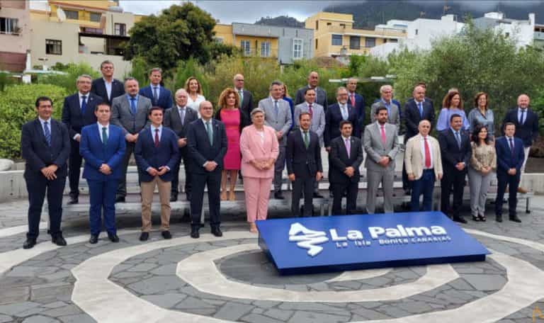 Celebran la Comisión de Diputaciones Provinciales, Cabildos y Consejos Insulares en la isla de la Palma
