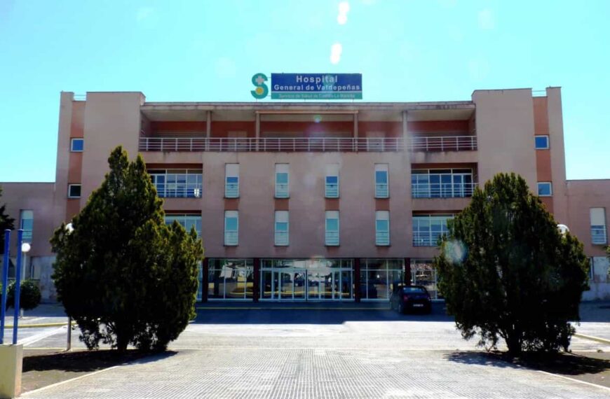 Sucesos.- El joven herido de Valdepeñas sufrió un apuntalamiento en la espalda tras una pelea entre dos grupos