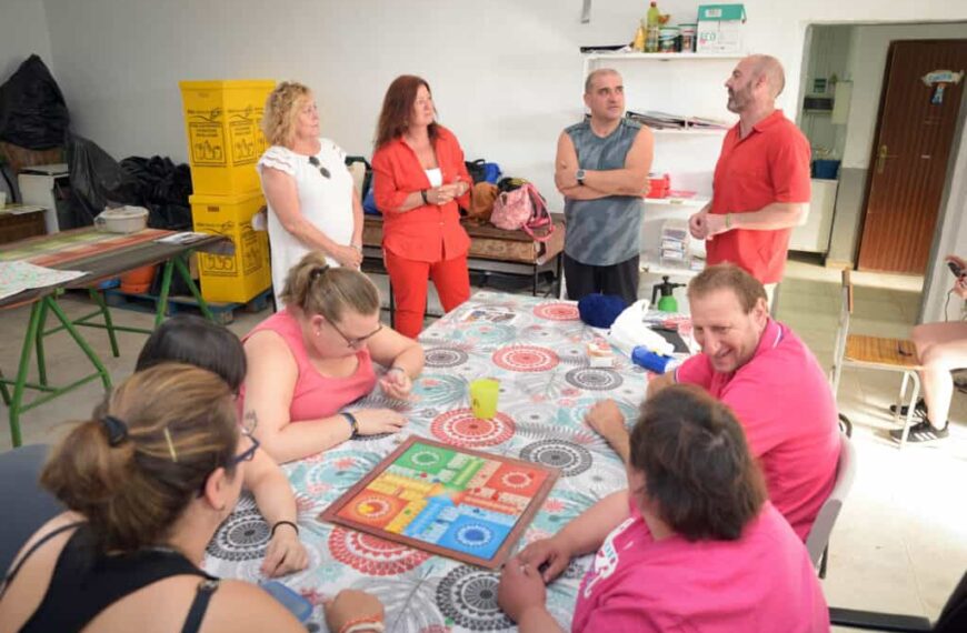 El alcalde y la vicepresidenta tercera de la Diputación visitan las instalaciones del Asociación Pro-Minusválidos “Brazos Abiertos”