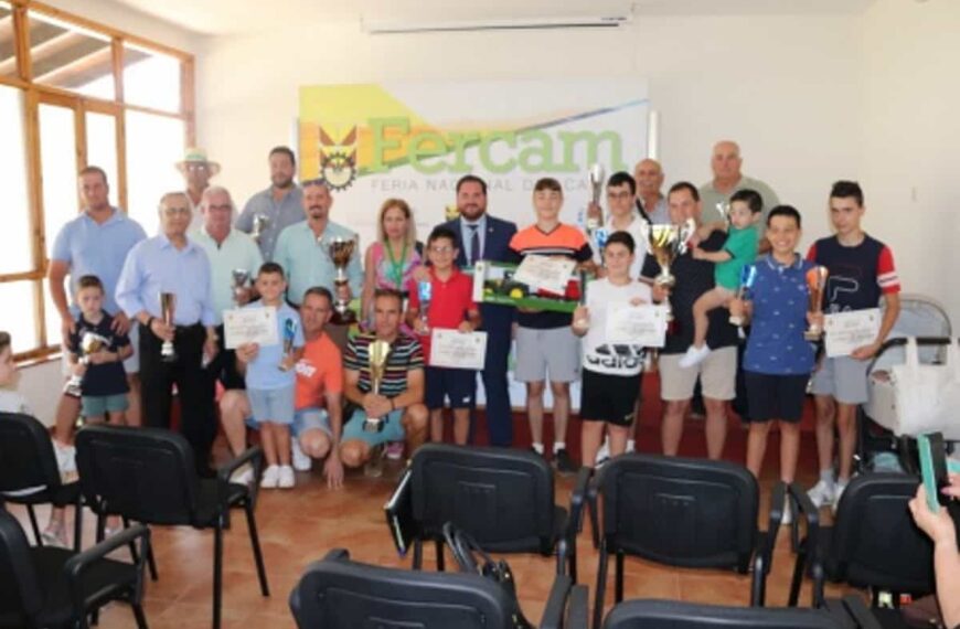 Los ganadores de los concursos de arada con tractor en Fercam 2022 en Manzanares  