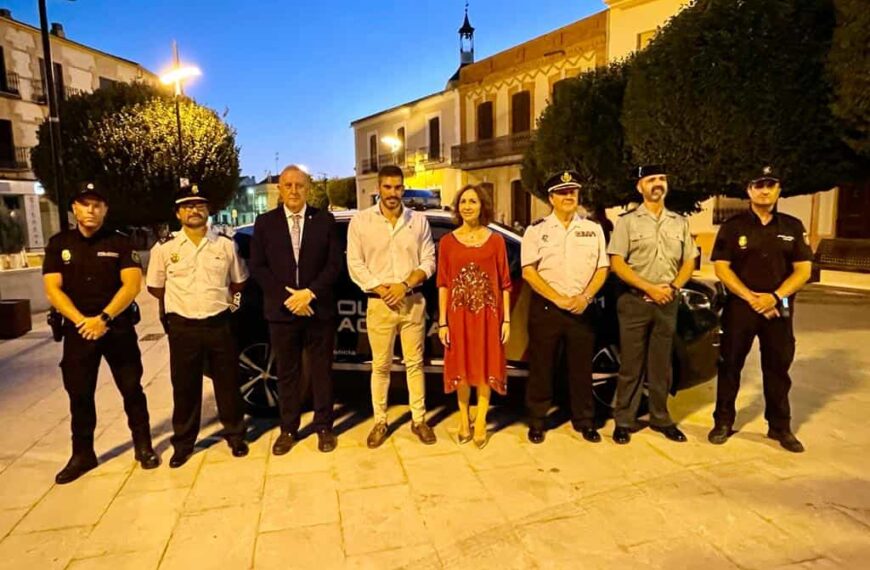 Carrión rinde homenaje al policía, natural de la localidad, que salvó a un hombre de morir arrollado por un tren de Cercanías