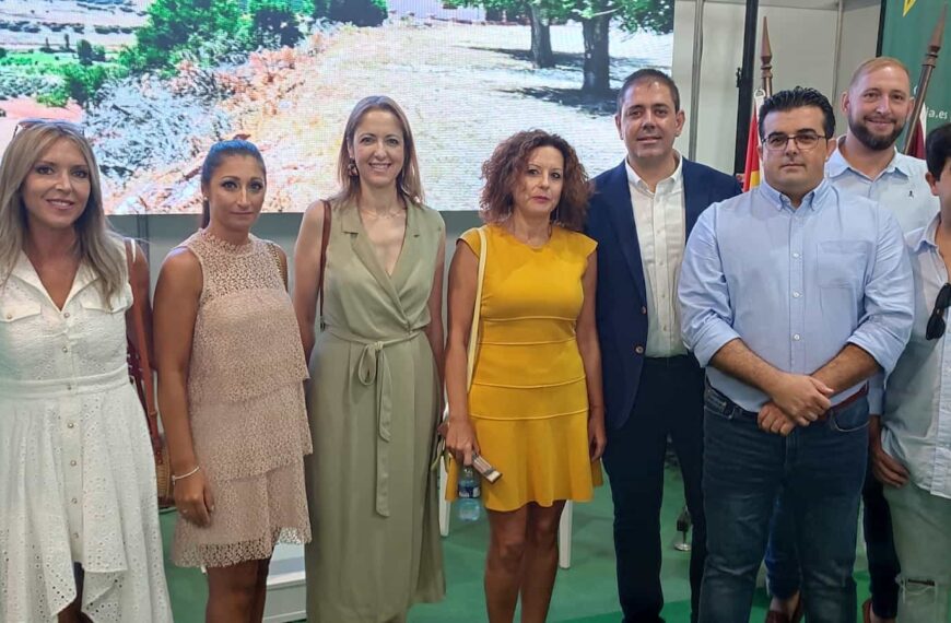 Cristina Maestre destaca el liderazgo de Page frente a un Núñez