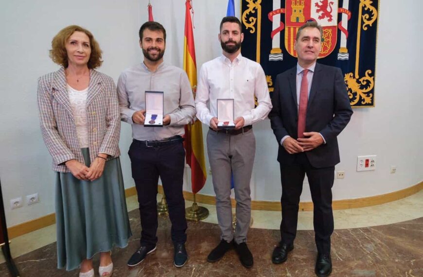 Jesús Alberto Palacios y Alejandro Fernández-Yáñez reciben la Medalla de Protección Civil en Ciudad Real