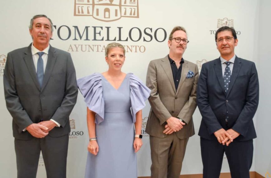 J.M. Caballero asistió a la LXXI Fiesta de las Letras y las Artes de Tomelloso dejando constancia de su apoyo a municipios y a la cultura