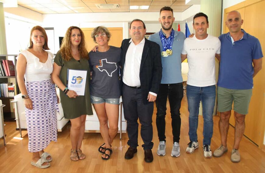 Puertollano presentó su candidatura para acoger el XXXIII Campeonato de España Open de Verano Máster de natación